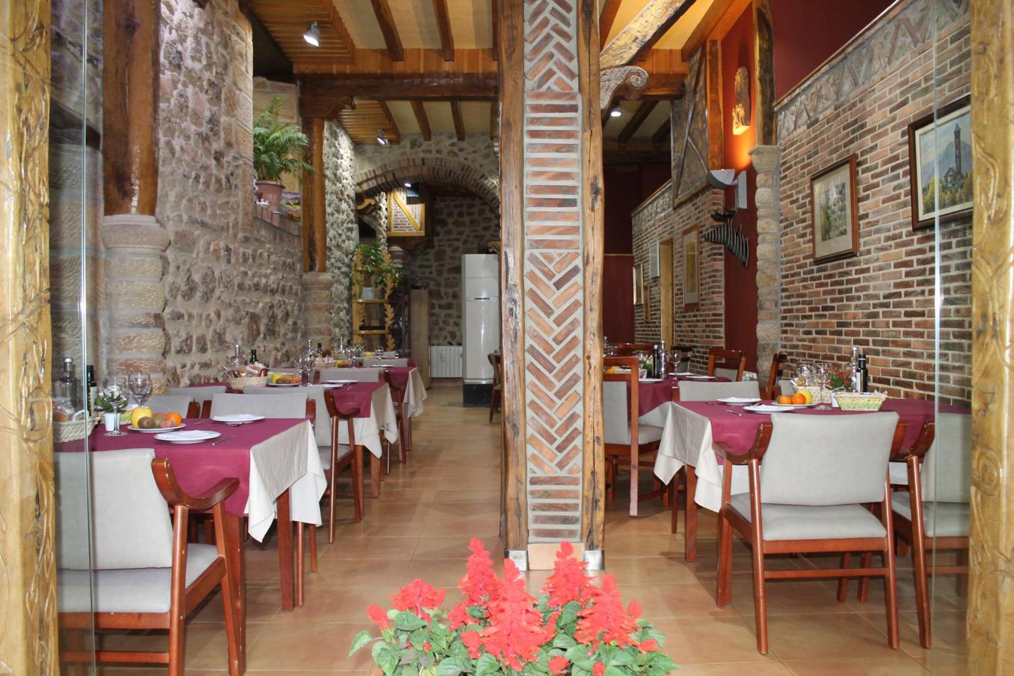 Hotel San Roque Reinosa Zewnętrze zdjęcie