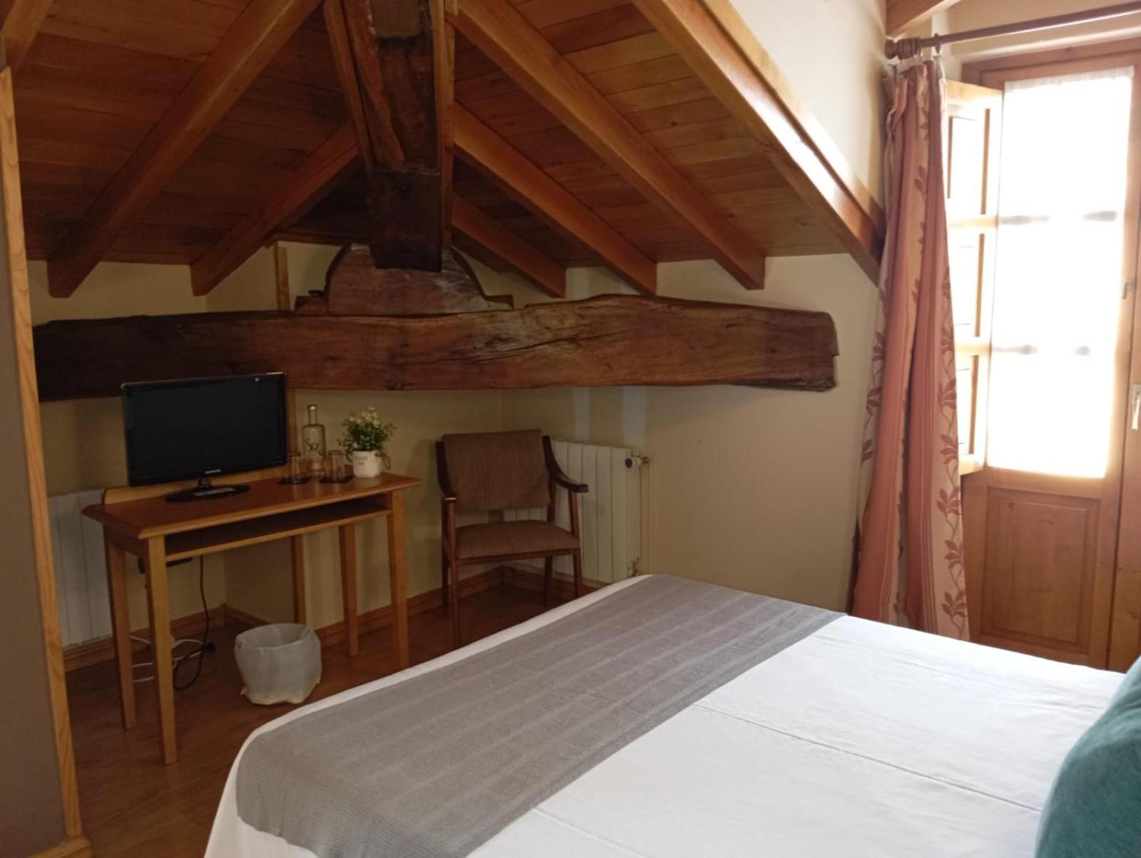 Hotel San Roque Reinosa Zewnętrze zdjęcie