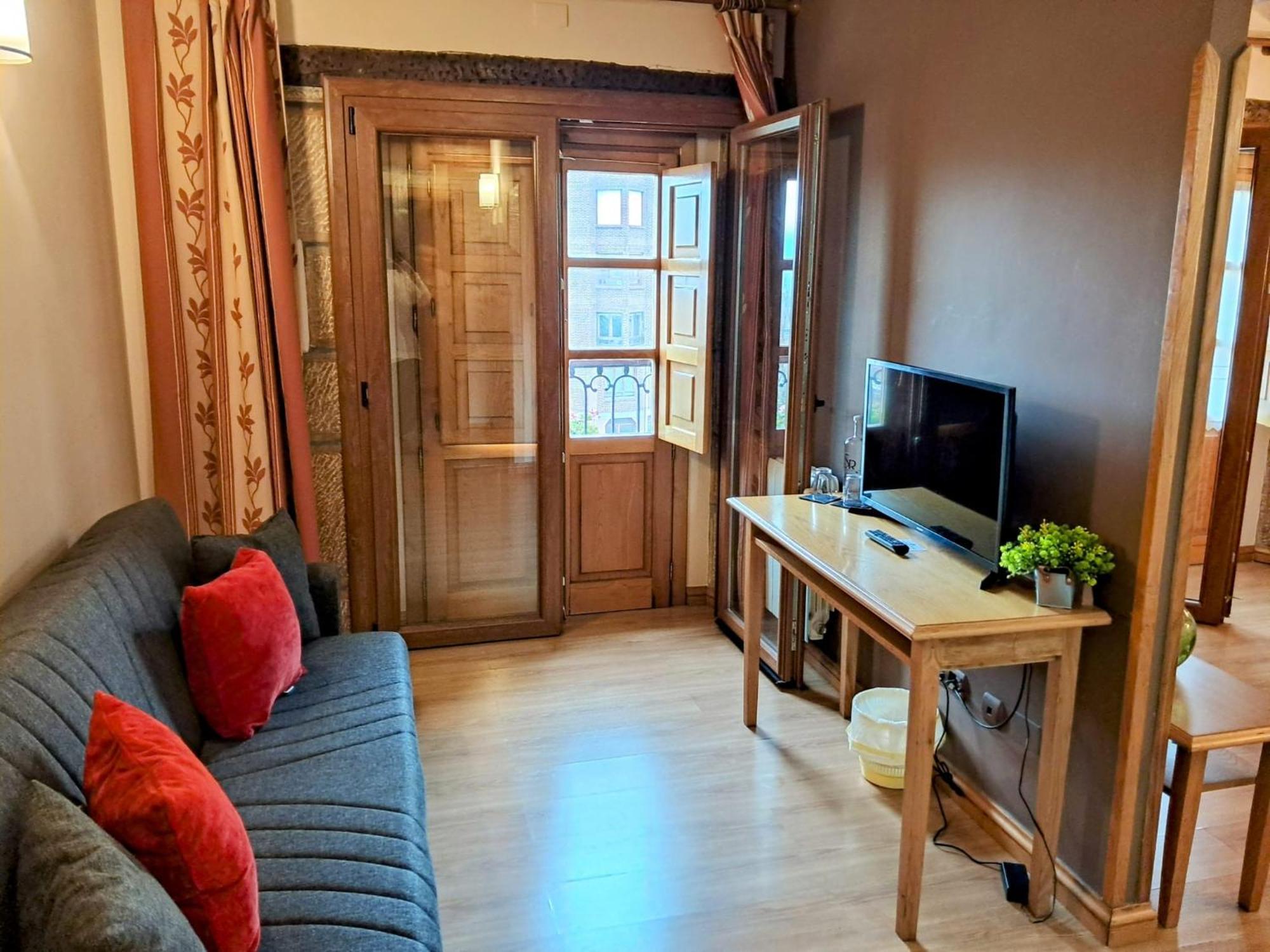 Hotel San Roque Reinosa Zewnętrze zdjęcie