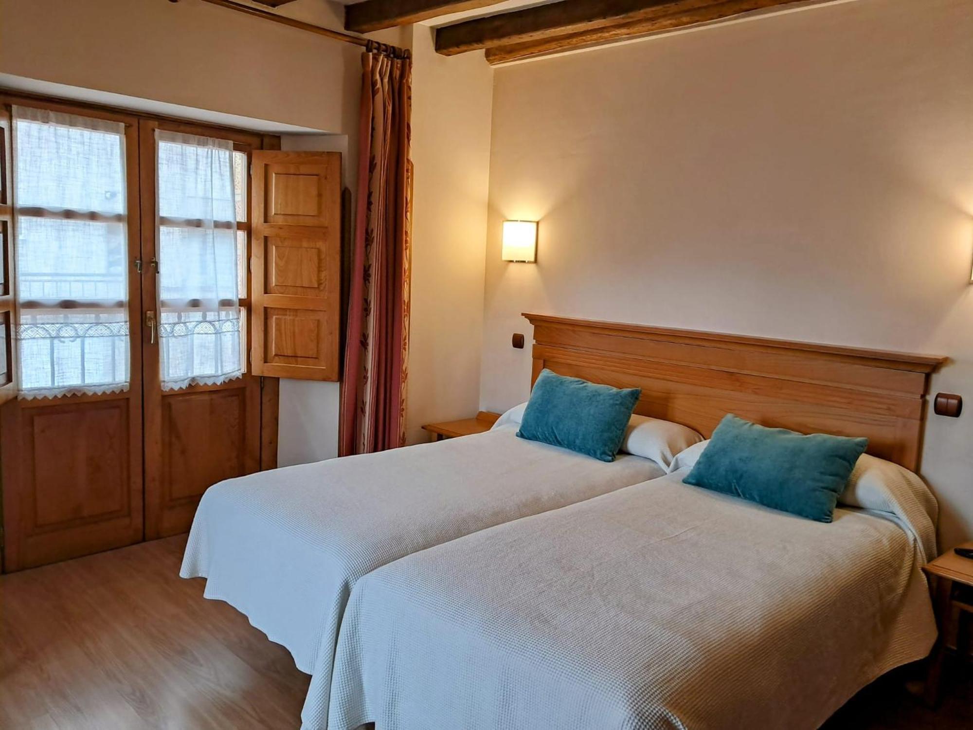 Hotel San Roque Reinosa Zewnętrze zdjęcie