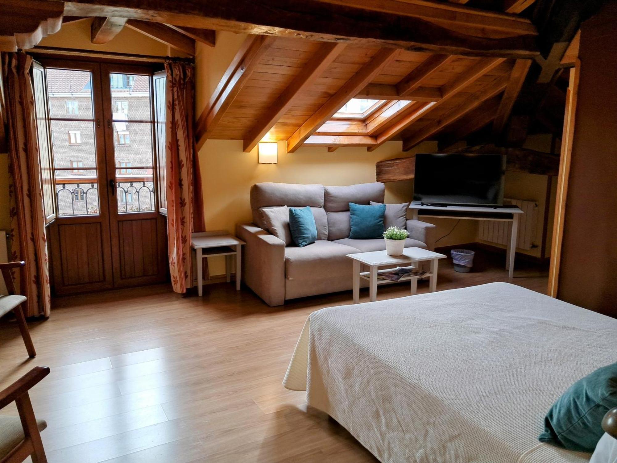 Hotel San Roque Reinosa Zewnętrze zdjęcie