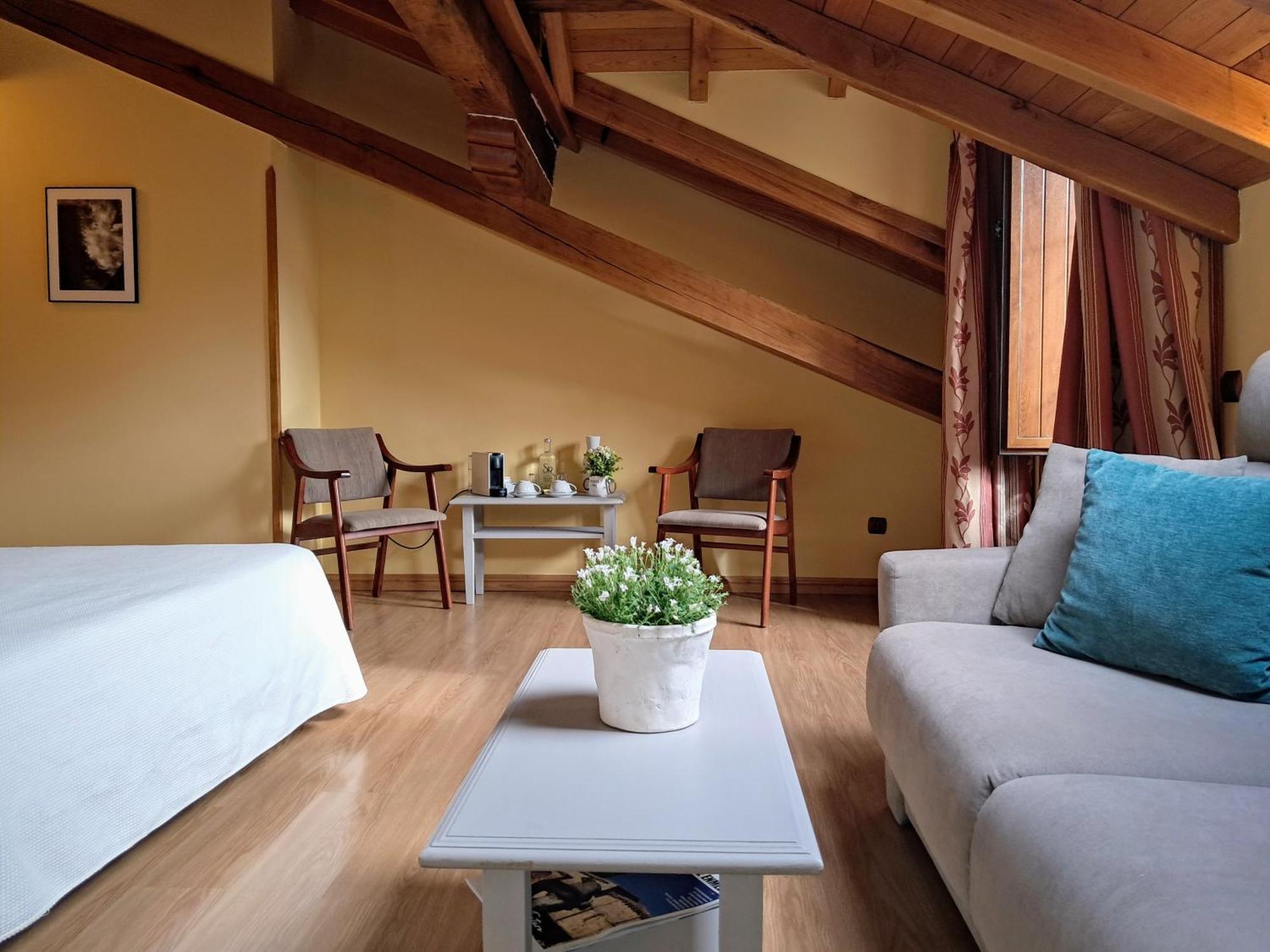 Hotel San Roque Reinosa Zewnętrze zdjęcie